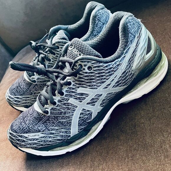 Excellent condition ASICS GEL Nimbus 18 Black Silver Pattern 8 US Womens Medium - Picture 3 of 9